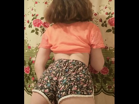 ❤️ Sexy young babe stripping off her shorts on camera Porno at pl.hentaisaturn.ru ❌